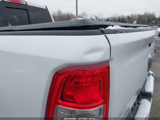 2022 RAM 1500 1C6SRFFT8NN428354 Photo 5