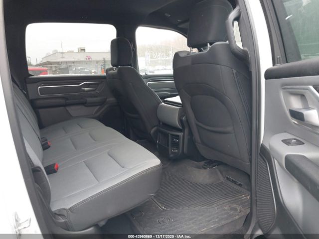 2022 RAM 1500 1C6SRFFT8NN428354 Photo 7