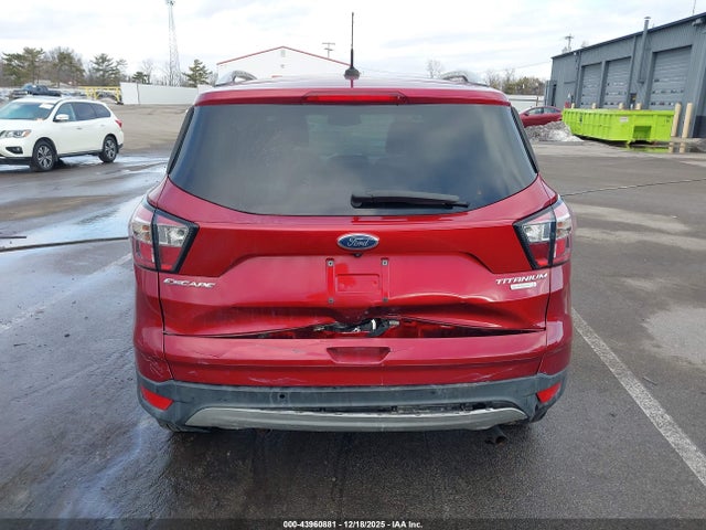 1FMCU0J94HUD37737 Ford Escape Titanium