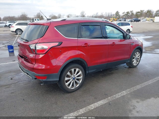 1FMCU0J94HUD37737 Ford Escape Titanium