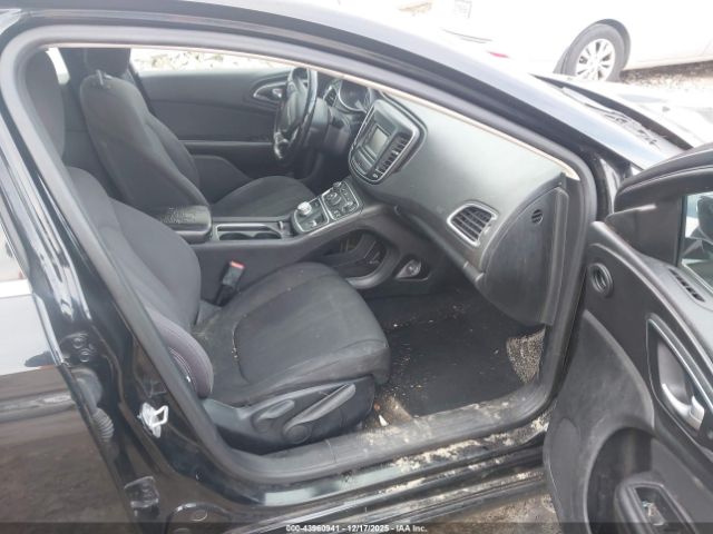 2016 CHRYSLER 200 1C3CCCAB2GN160081 Photo 4