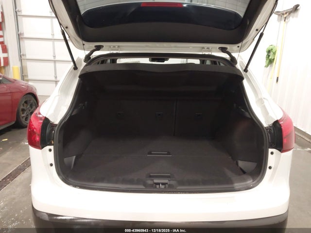 JN1BJ1CR1HW127101 Nissan Rogue Sport Sl