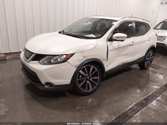 JN1BJ1CR1HW127101 Nissan Rogue Sport Sl