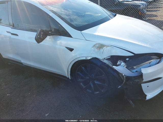 2023 TESLA MODEL X 7SAXCDE52PF370365 Photo 5