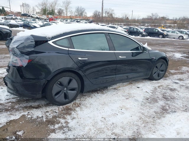 2018 TESLA MODEL 3 5YJ3E1EA9JF025522 Photo 3