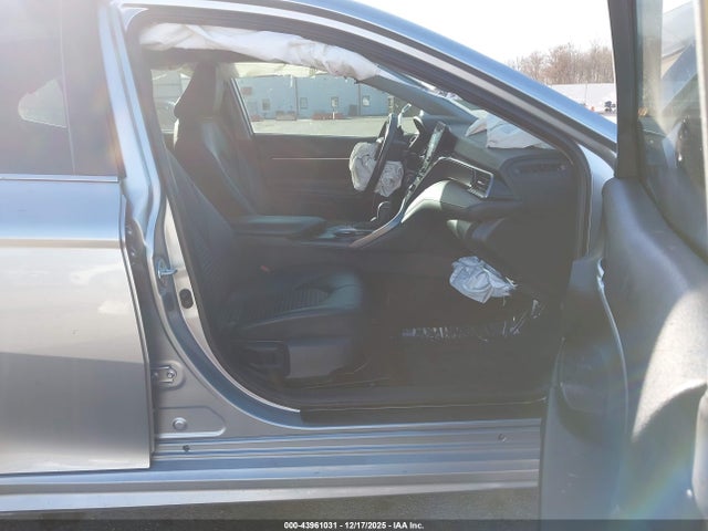 43961031 :رقم المزاد ، 4T1G11AK5PU798740 vin ، 2023 Toyota Camry Se مزاد بيع