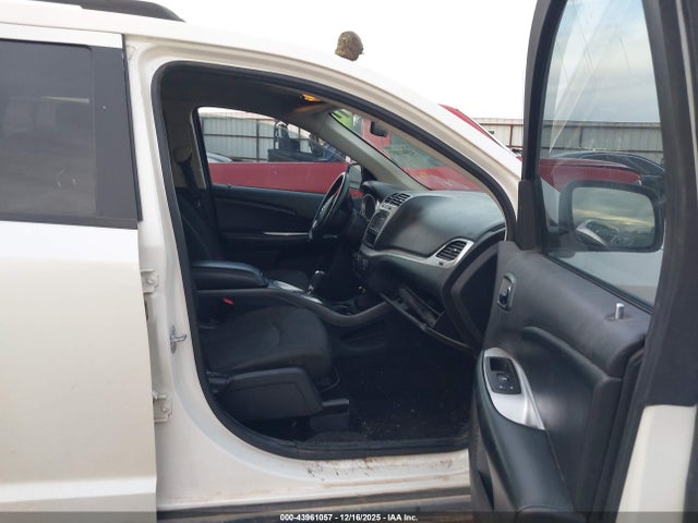 43961057 :رقم المزاد ، 3C4PDCBB1JT172531 vin ، 2018 Dodge Journey Sxt مزاد بيع