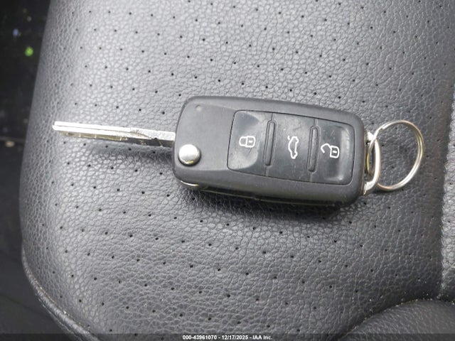 43961070 :رقم المزاد ، 3VWLA7AJXFM206276 vin ، 2015 Volkswagen Jetta 2.0l Tdi Se مزاد بيع