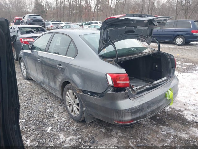 43961070 :رقم المزاد ، 3VWLA7AJXFM206276 vin ، 2015 Volkswagen Jetta 2.0l Tdi Se مزاد بيع