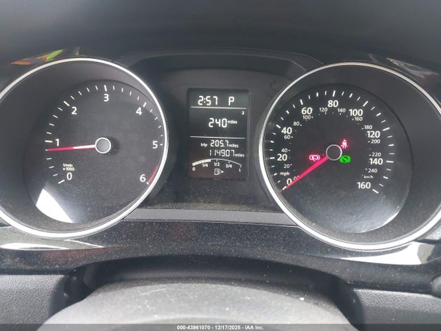 43961070 :رقم المزاد ، 3VWLA7AJXFM206276 vin ، 2015 Volkswagen Jetta 2.0l Tdi Se مزاد بيع