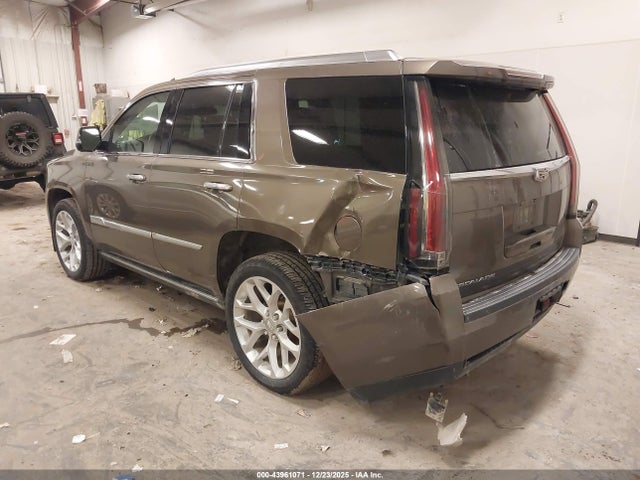 2016 CADILLAC ESCALADE 1GYS4CKJ8GR445073 Photo 2