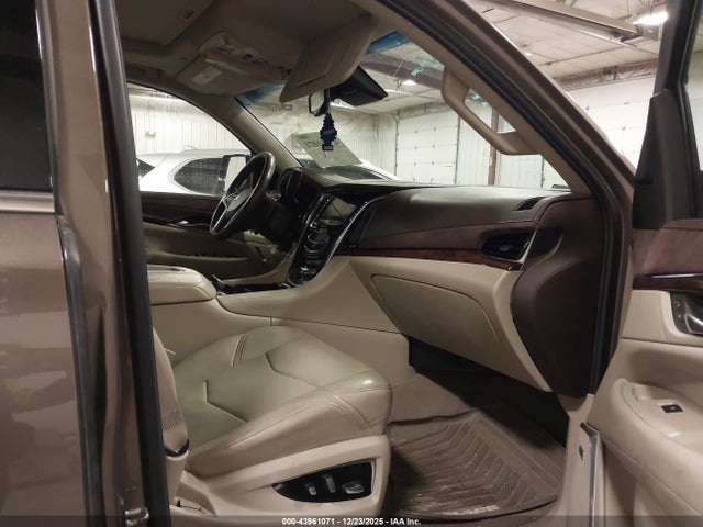 2016 CADILLAC ESCALADE 1GYS4CKJ8GR445073 Photo 4