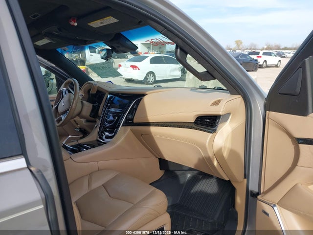 2019 CADILLAC ESCALADE ESV 1GYS4KKJ2KR144768 Photo 4