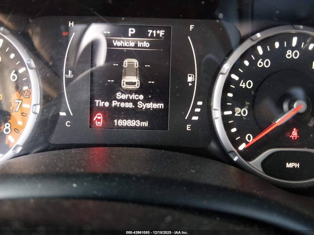 ZACCJABT4GPD37234 Jeep Renegade Latitude