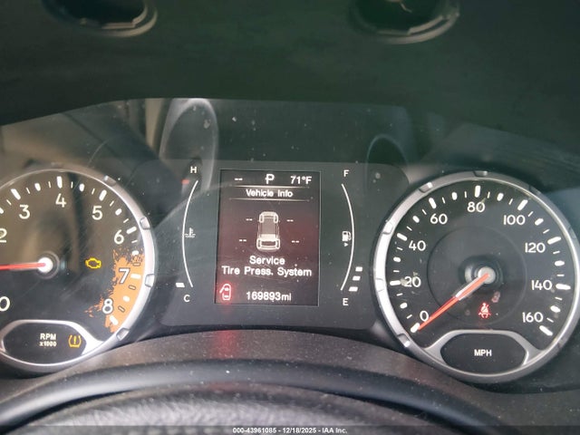 ZACCJABT4GPD37234 Jeep Renegade Latitude