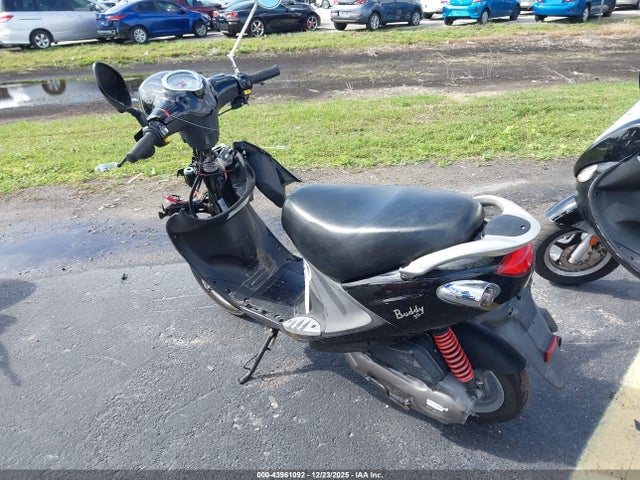 Genuine Scooter Co. Buddy 50 2023 RFVPAP5A9P1134134 Image 3