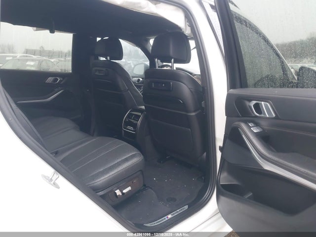 2022 BMW X7 5UXCW2C05N9K70104 Photo 7