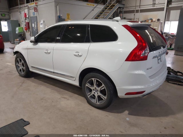 YV4902DZ3E2530032 Volvo Xc60 T6 R-design
