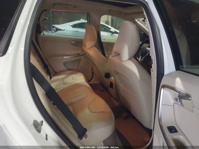YV4902DZ3E2530032 Volvo Xc60 T6 R-design