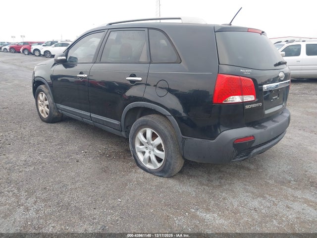 Продажа на аукционе авто 2011 Kia Sorento Lx, vin: 5XYKT4A12BG169593, номер лота: 43961140