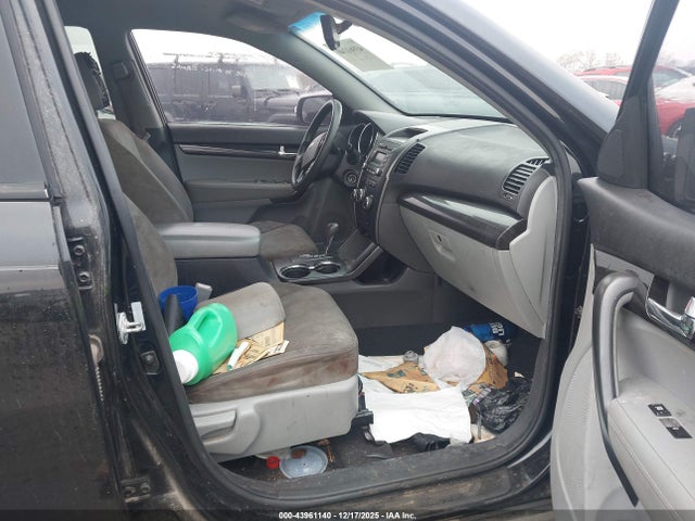 Продажа на аукционе авто 2011 Kia Sorento Lx, vin: 5XYKT4A12BG169593, номер лота: 43961140