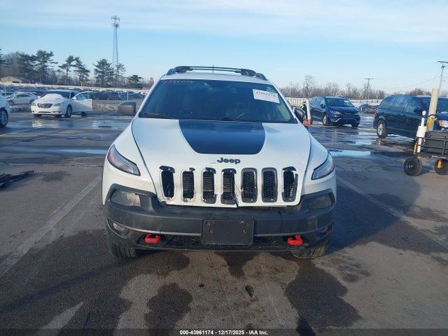 1C4PJMBS1EW186055 Jeep Cherokee Trailhawk