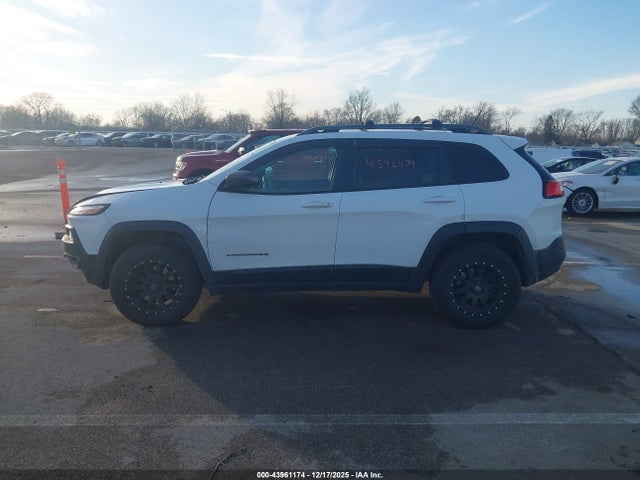 1C4PJMBS1EW186055 Jeep Cherokee Trailhawk