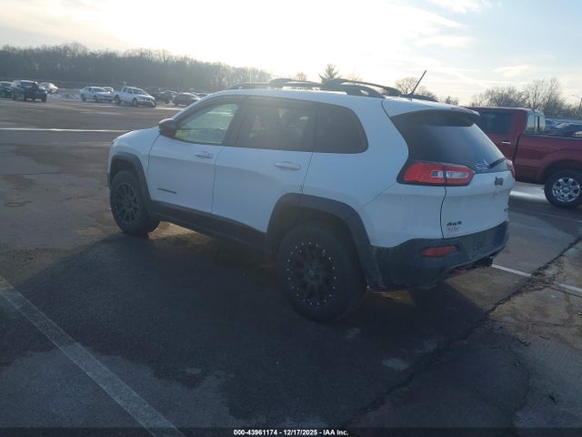 1C4PJMBS1EW186055 Jeep Cherokee Trailhawk