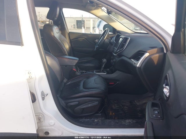 1C4PJMBS1EW186055 Jeep Cherokee Trailhawk
