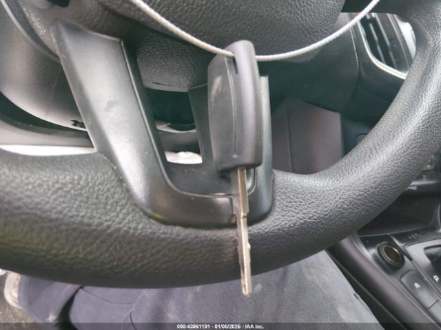 2018 FORD FOCUS 1FADP3FE3JL303295 Photo 10