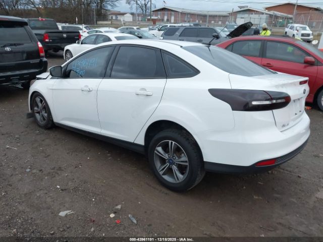 2018 FORD FOCUS 1FADP3FE3JL303295 Photo 2