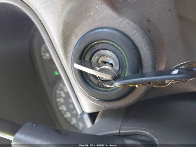 2005 TOYOTA TUNDRA 5TBET341X5S471569 Photo 10