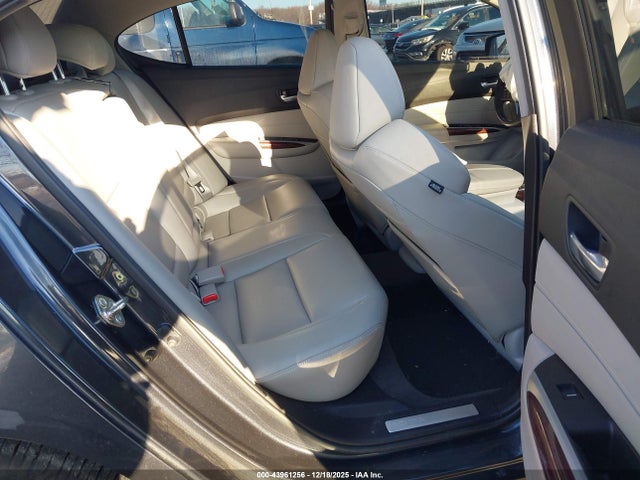 43961256 :رقم المزاد ، 19UUB1F37GA007004 vin ، 2016 Acura Tlx مزاد بيع