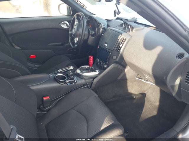 2016 NISSAN 370Z JN1AZ4EH6GM936503 Photo 4