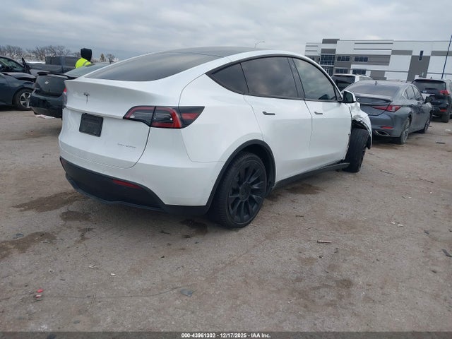 43961302 :رقم المزاد ، 7SAYGDEE8NA014232 vin ، 2022 Tesla Model Y Long Range Dual Motor All-wheel Drive مزاد بيع