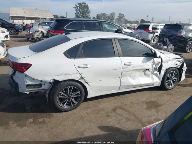 KIA Forte Lxs 2023 3KPF24AD0PE508659 Image 13