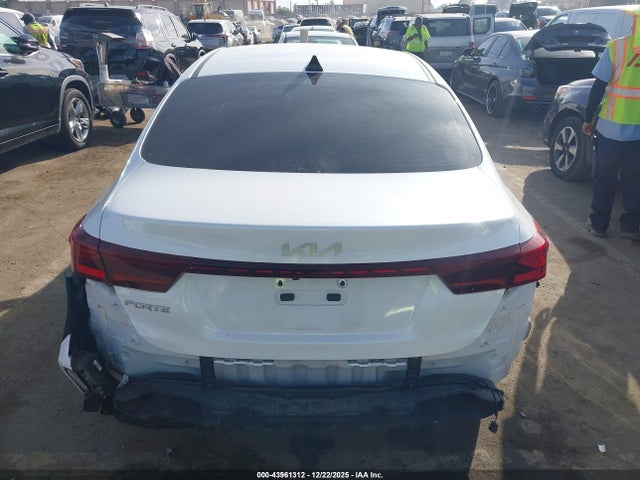 KIA Forte Lxs 2023 3KPF24AD0PE508659 Image 16