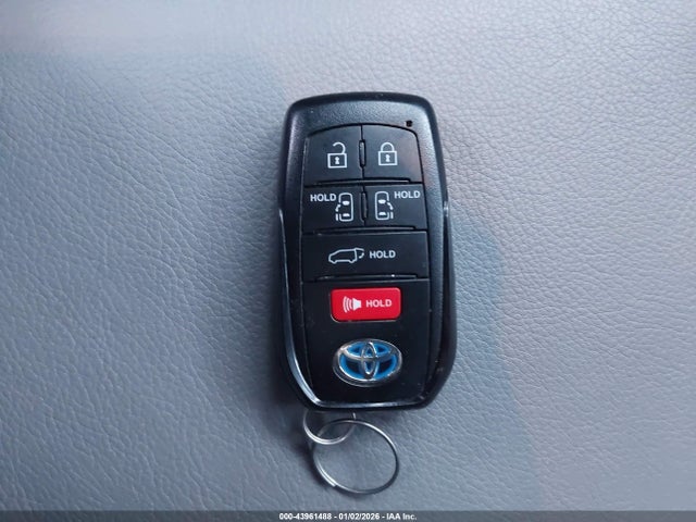 2024 TOYOTA SIENNA 5TDJSKFC3RS150089 Photo 10
