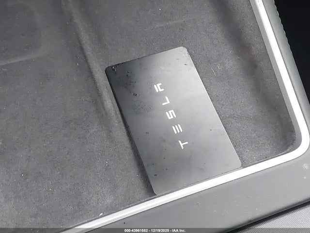 2026 TESLA MODEL Y 7SAYGDEE6TA387198 Photo 10