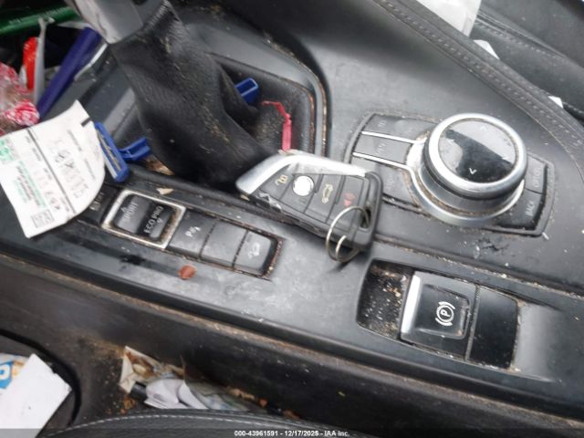 2017 BMW X1 WBXHT3C34H5F78950 Photo 10