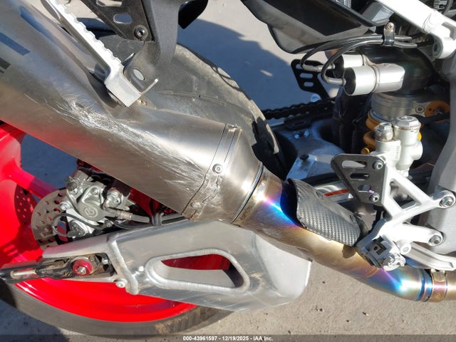 ZD4KZUB08NS000492 Aprilia Tuono V4 1100 Factory
