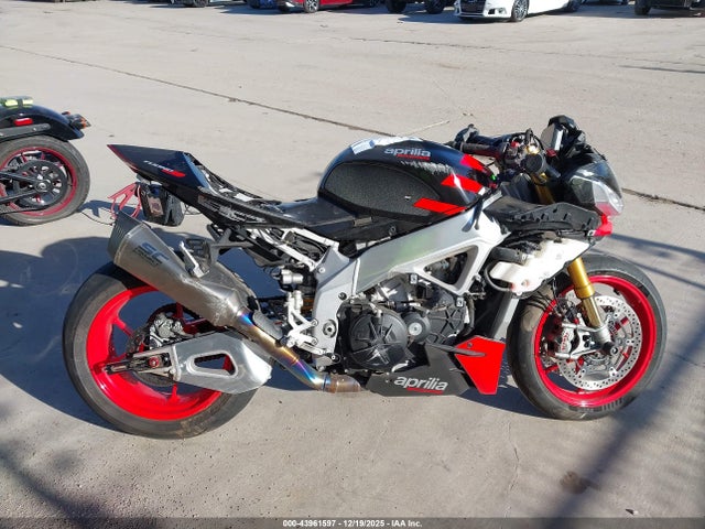 ZD4KZUB08NS000492 Aprilia Tuono V4 1100 Factory