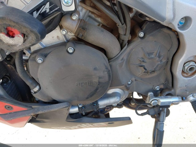 ZD4KZUB08NS000492 Aprilia Tuono V4 1100 Factory