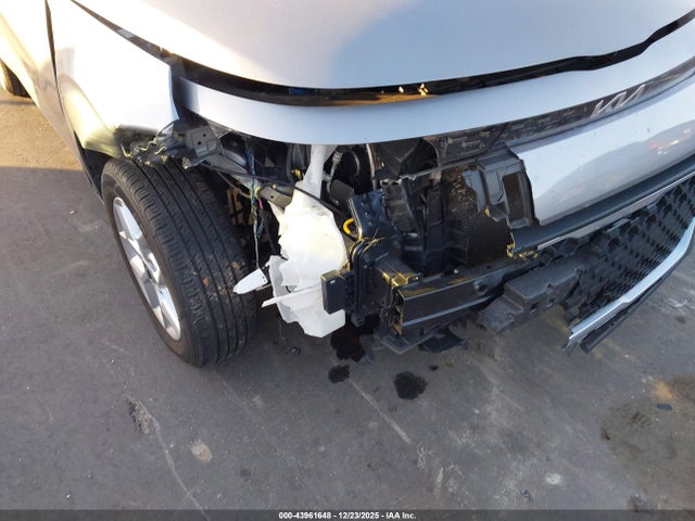 Продажа на аукционе авто 2023 Kia Soul Lx, vin: KNDJ23AU6P7868216, номер лота: 43961648