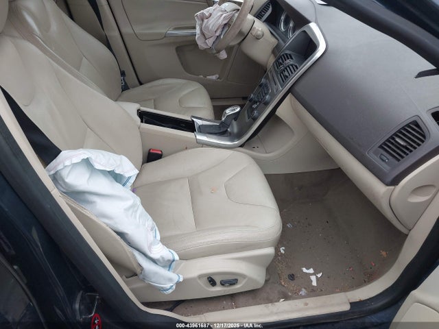 2013 VOLVO XC60 YV4940DZ4D2367933 Photo 4