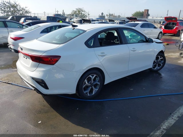 KIA Forte Lxs 2021 3KPF24ADXME406653 Image 4