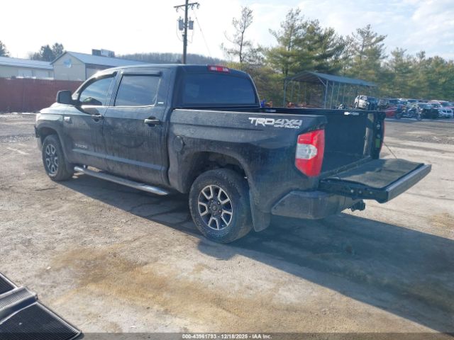 2016 TOYOTA TUNDRA 5TFDY5F16GX581920 Photo 2