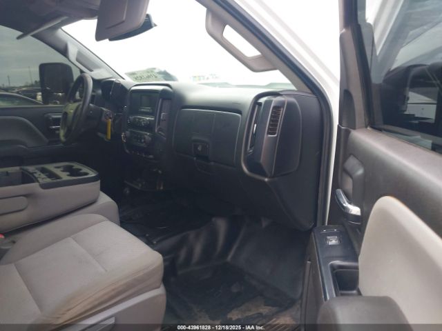 2017 CHEVROLET SILVERADO 2500HD 1GC1KUEG7HF194868 Photo 4