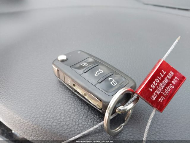 2018 VOLKSWAGEN JETTA 3VWL17AJ3JM238821 Photo 10