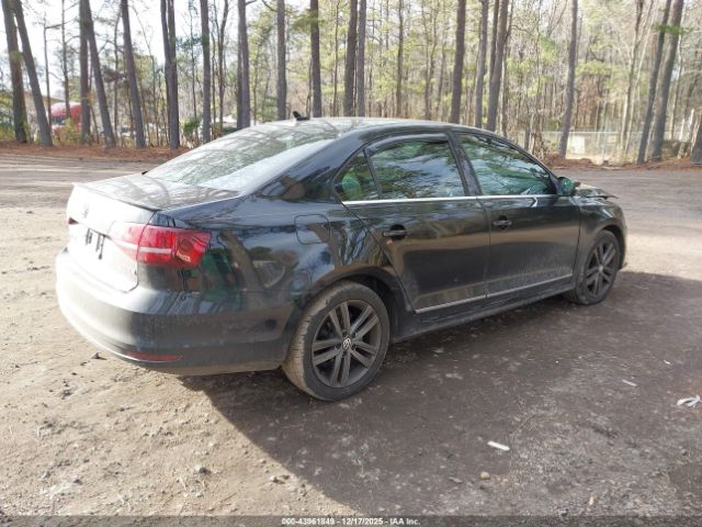 2018 VOLKSWAGEN JETTA 3VWL17AJ3JM238821 Photo 3